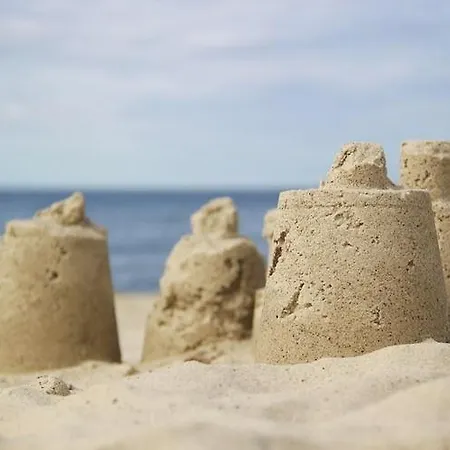 Single-story Close To The