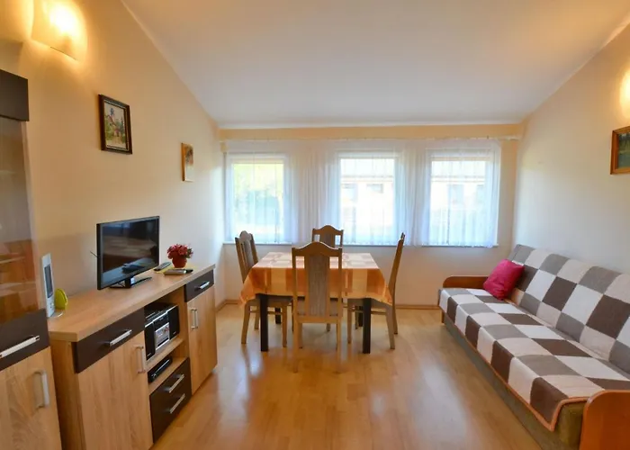 Single-story Close To The Сasa de vacaciones Rosnowo