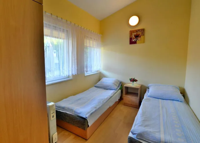 Сasa de vacaciones Single-story Close To The Rosnowo